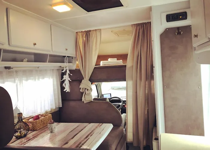 فندق Adventure-wohnmobil